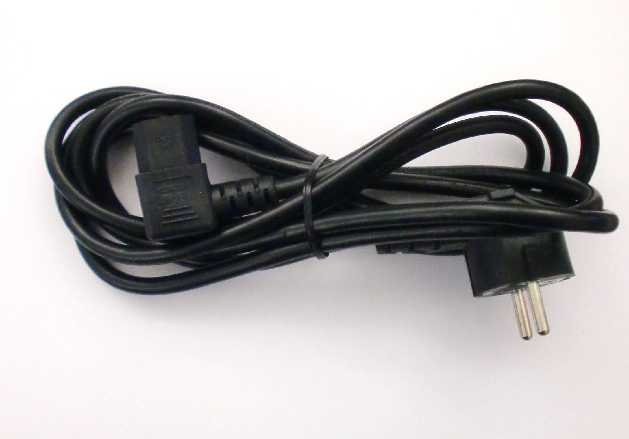 8068982-KALTEGERÄTE ANSCHLUSSKABEL 3G1,0, 2,5 m SCHWARZ 10A